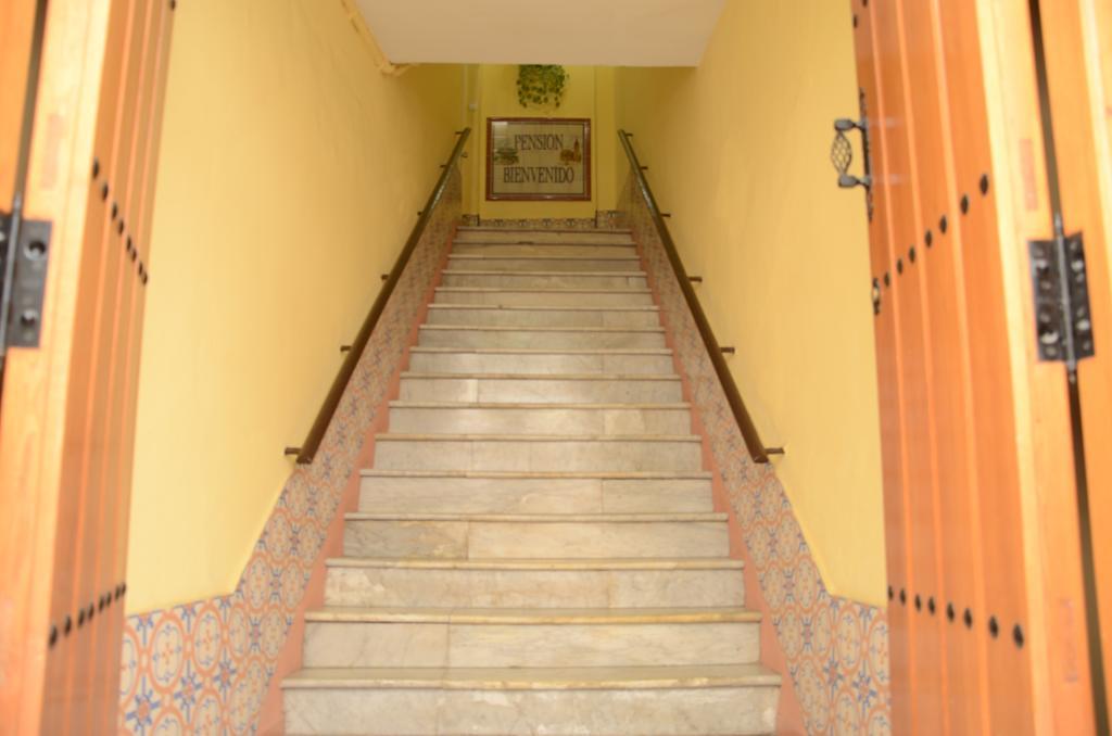 Pension Bienvenido Sevilla Exterior foto