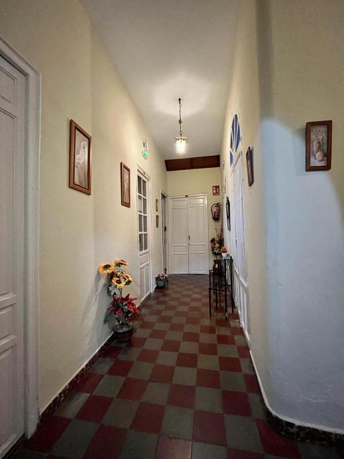Pension Bienvenido Sevilla Exterior foto
