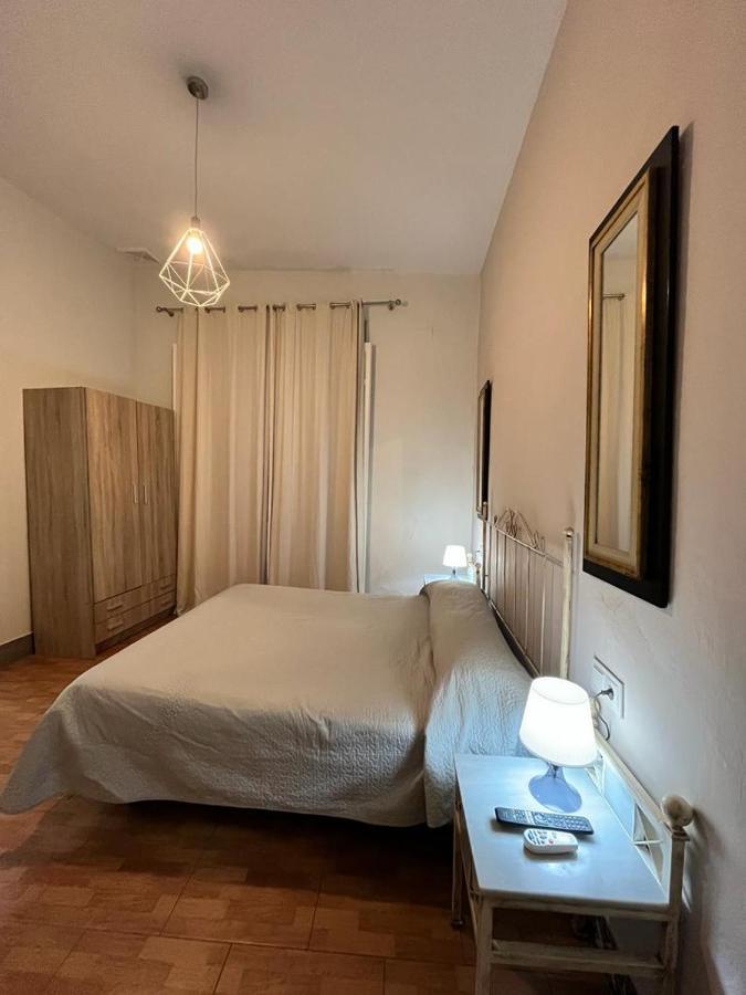 Pension Bienvenido Sevilla Exterior foto