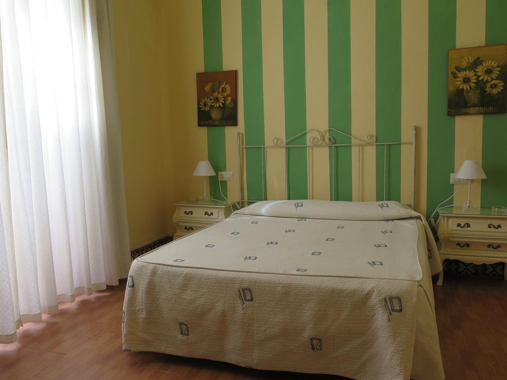 Pension Bienvenido Sevilla Exterior foto