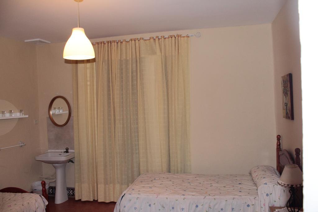 Pension Bienvenido Sevilla Exterior foto